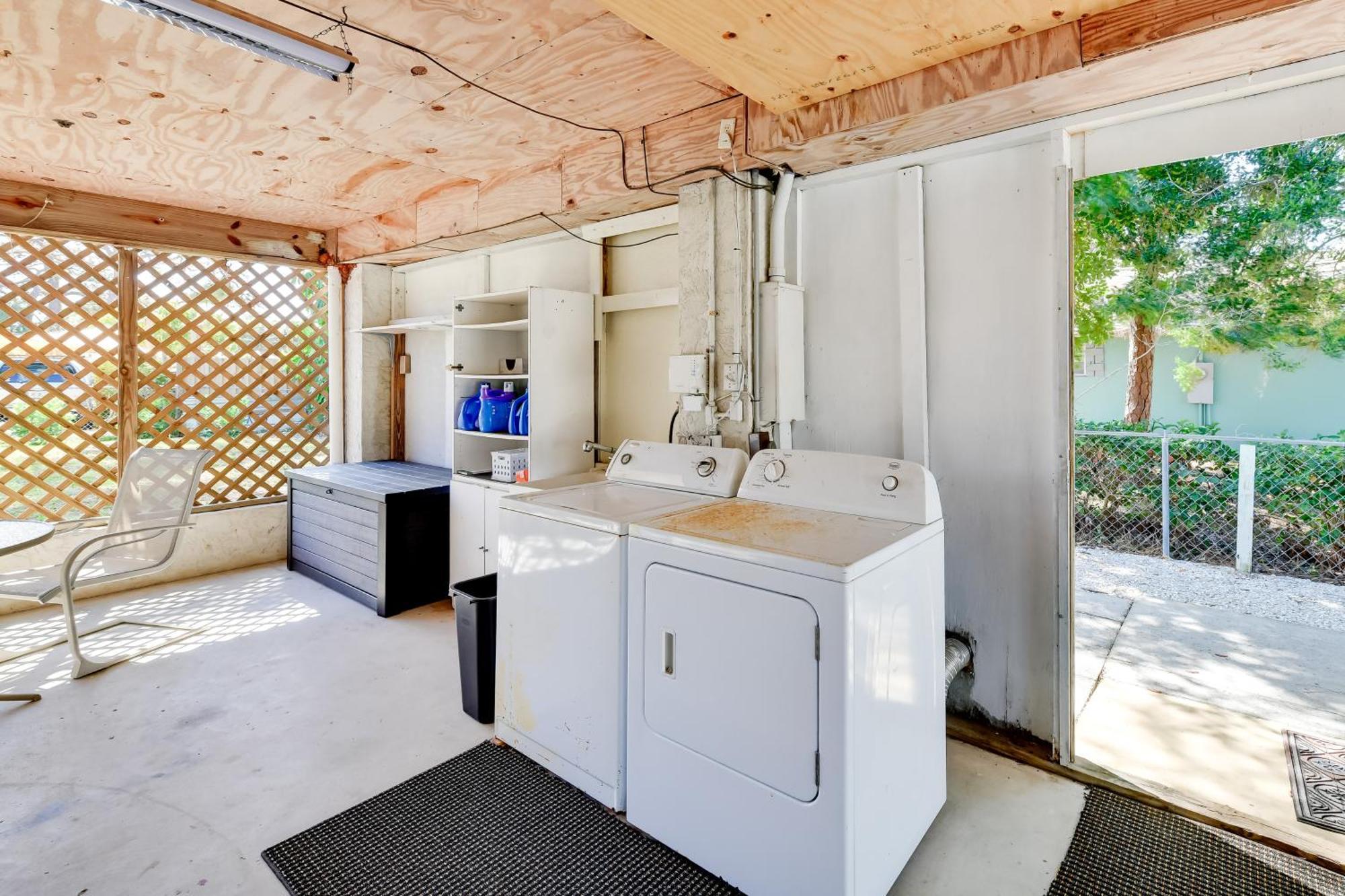 Coastal Oasis With Shared Pool, 2 Mi To Beach! Englewood Exterior foto